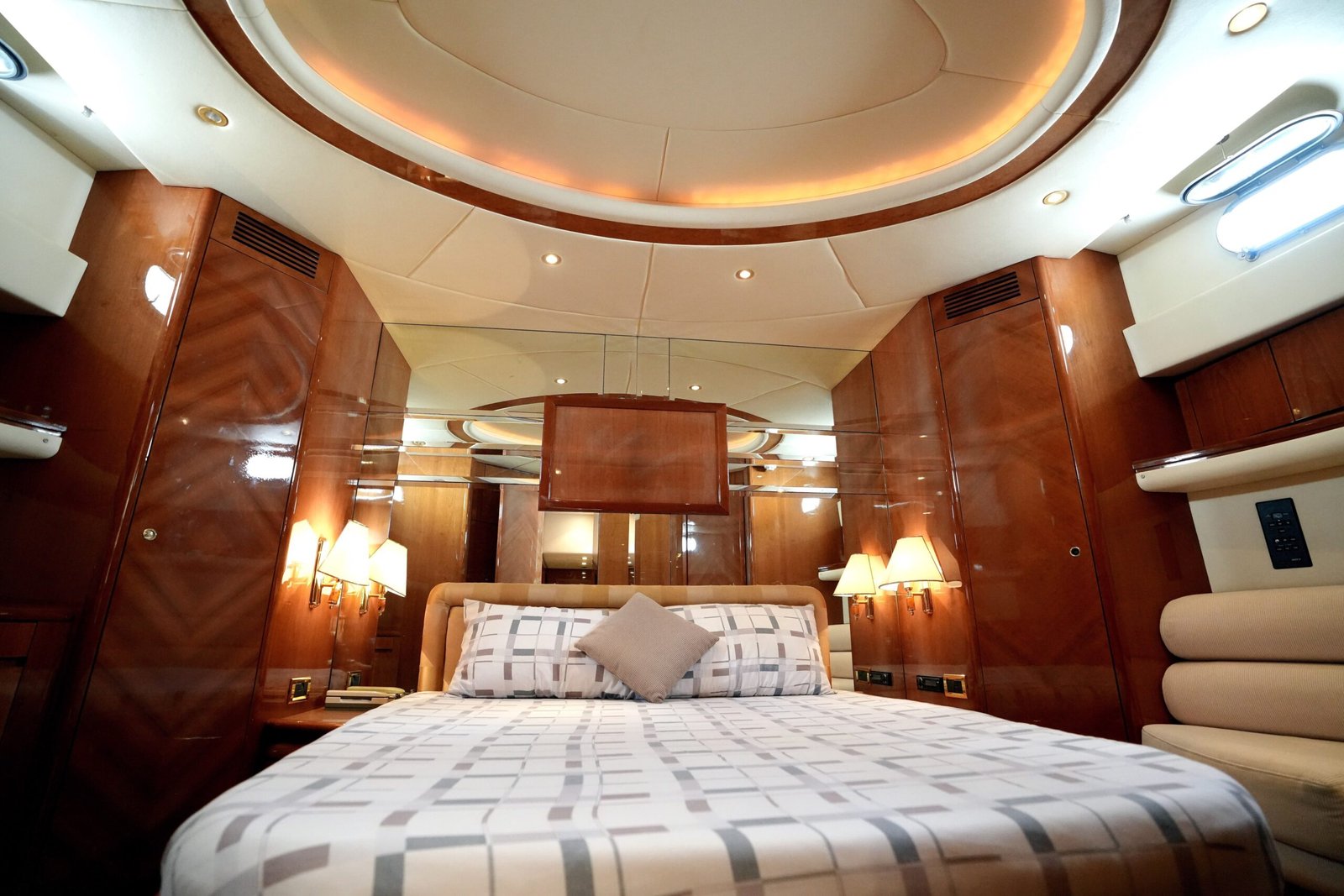Premium group yacht experience aboard YRD Prestige 80ft