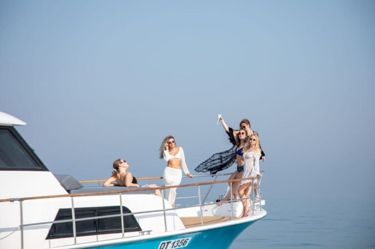 YRD Prestige 64ft yacht – photo 2 of 14