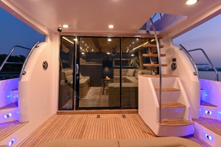YRD Signature 50ft yacht – photo 9 of 11