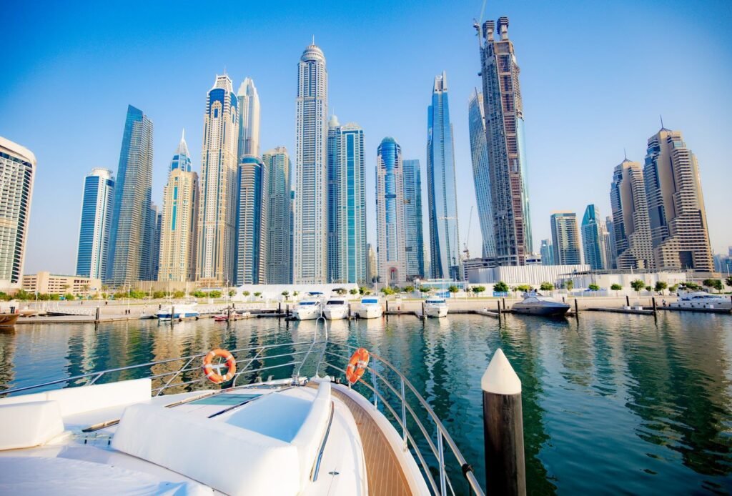 YRD Prestige 70ft يخت في دبي – الصورة 4 من 11