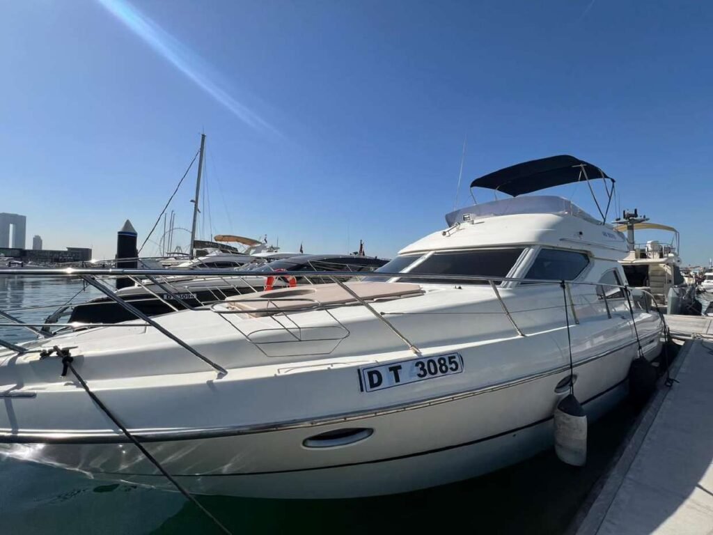 YRD Signature 43ft yacht Dubai – photo 5 of 13