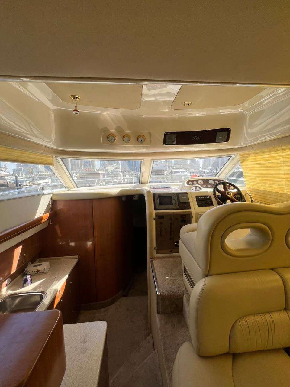 Group enjoying private cruise on YRD Signature 43ft